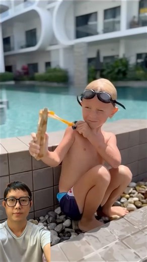 Cậu bé chọc người lạ ở bể bơi #trendingshorts #trendingvideo #shorts #shortsviral #viralshorts