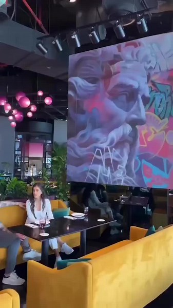 Worldwide Fashion Trends (@worldwidefashiontrends)’s videos with original sound - Worldwide Fashion Trends