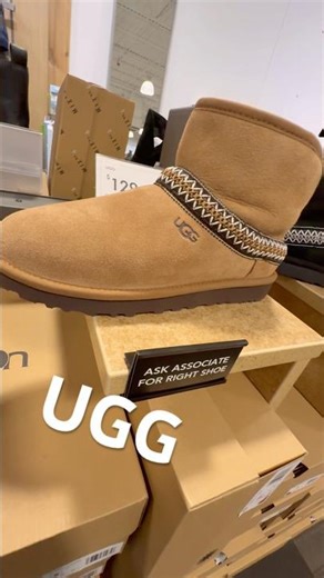 UGG CLASSIC MINI CRESCENT UGG OUTLET PREMIUM OUTLET MALL #ugg #anklebooties #uggboots