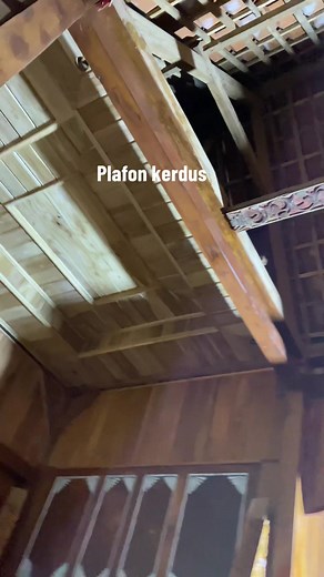 🗿 #rumahkayu #wongjowo #rumahkayujati #rumahlimasan #plafon #plafonrumah #kayujati #limasan #joglo #blitar24jam #blitar24jam #fyp #fypdonggggggg #jowopride #fypシ゚viral