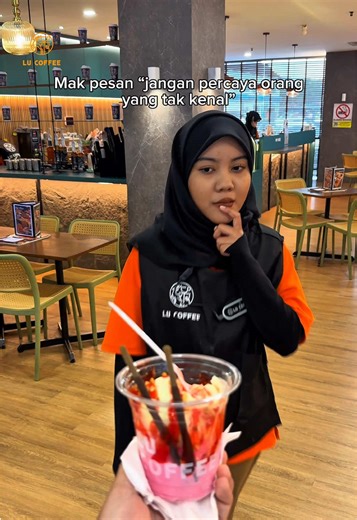 Nikmati Ice Cream Menarik di Lu Coffee