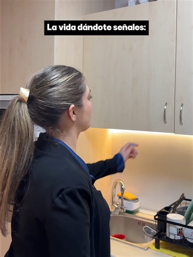 ¡Es tu momento!✨ Si esto te salió en el FYP, ya no es coincidencia, es el destino. Deja de postergar el plan de vivir en España y empieza a empacar las maletas (metafóricamente... por ahora)✈️ En Nacionalízate hacemos que lo difícil sea fácil. ¡Tu familia y tú a un visado de distancia!🏠🇪🇸 #latinoseneuropa #estuvisa #señalesdeluniverso #visadodeestudiante #familiaenespaña