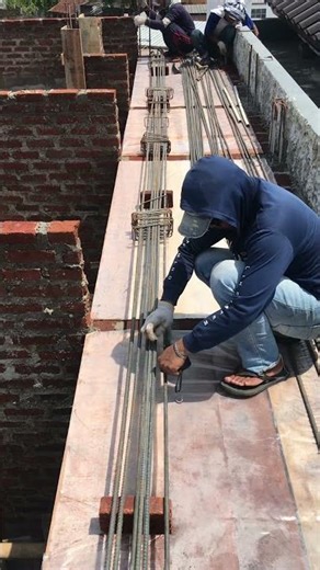 measuring the installation distance between stirrups.
