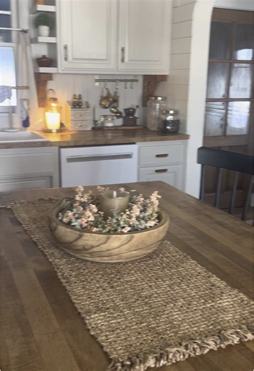 Embrace Cozy Vibes: Vintage Home Decor Ideas