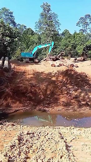 Kobelco SK200 Mini Excavator Bridge Building Guide