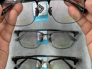 #德嘉新品推荐-睿智风琴钛系列DT78115；尺码：54-18-150；有四个颜色可以选择！