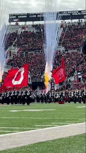 Buckeyes take the field | Ohio State vs Penn State