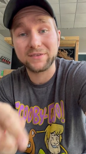 Free backsplash anyone #howto #tutorials #diy #learnhow #OneSliceChallenge #construction #HomeImprovement | Winnidesigns | Facebook