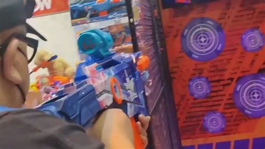 【转载】2025年纽约玩具展 NERF装备系列 星河指挥官实际把玩视频