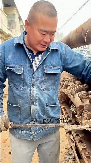 Special wrench with afterburner rod, rusted fixed knife will loosen