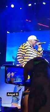 Bobby Brown performs my prerogative with Keith Sweat. 🎤 #tour #bobbybrown #keithsweat #rnb