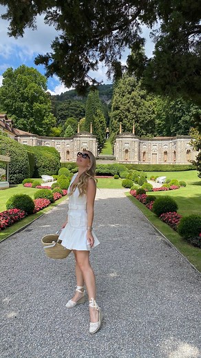 Anna Bey on Instagram: "Have you started thinking about your fall wardrobe yet ladies? I certainly have, and this @lilysilk striped long sleeve blouse is going to be a key piece in mine 🍂 If you haven’t watched my latest YouTube video where I show you how to look expensive on a budget in fall, then go and check it out at YouTube.com/AnnaBeyOfficial ❤️"