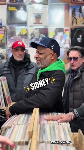 VINYLSSHOP Flea Market Records - Paris