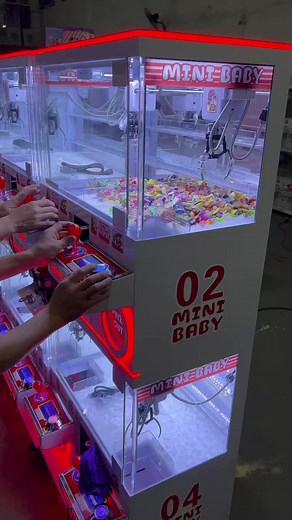 Review baby mini 4 players - claw machine Chơi thử Máy gắp gấu mini, gắp móc khoá baby 2 tầng 4 người chơi #maygapthubong #maygapthu #maygapgau #maygamedientu #maygame #gamethung #khuvuichoi #gamethungsieuthi #móckhoadethuong #maygapgaubongmini #clawmachine #clawmachinebaby #clawmachinemini