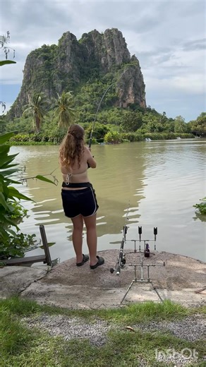 Here’s the video of the 90lb siamese carp Sophie caught yesterday Jurassic Mountain Resort & Fishing Park what a battle and what a fish for Sophie 🐋🐋🐋🐋🐋🐋🐋🐋🐋🐋🐋 | Sophie Williams Angling Adventures
