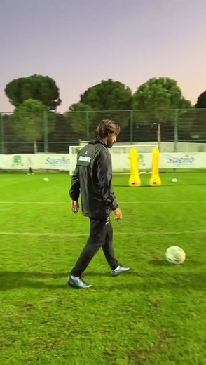 Andrea Pirlo Impresses with Free-Kick Skills