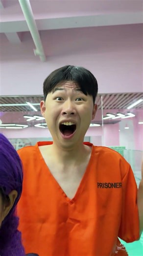 囚犯的爱情出现了问题！#Shorts