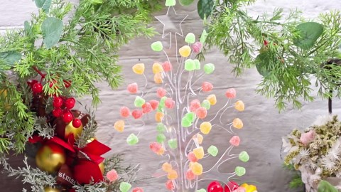 13" Christmas Gumdrop Tree, Nostalgic Candy Gum Drop Christmas Tree with Star Treetop, Clear Plastic Christmas Tree, Gumdrop Tree for Christmas Decor, (Candy not Included)
