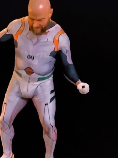 Years later the alien is still kicking it, my family threw this costume away for some reason! 🤔 #gitup #ai #alien #dance #CapCut