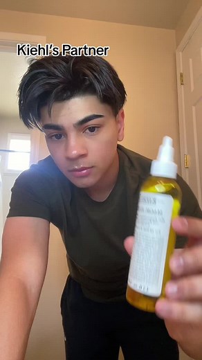 Kiehl's Magic Elixir Scalp and Hair Oil Treatment Review