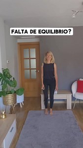 El sistema somatosensorial transmite información sensorial, (a través de vías nerviosas), del cuerpo al cerebro. Tacto, temperatura, dolor, posición de las articulaciones, son captados por diferentes receptores que envían la información al cerebro y nos permite la interpretación e interacción con el propio cuerpo y con el entorno. A través de la estimulación de diferentes vías sensoriales podemos mejorar equilibrio y coordinación. Es SIMPLE, la complejidad solo surge desde la comprensión intelec