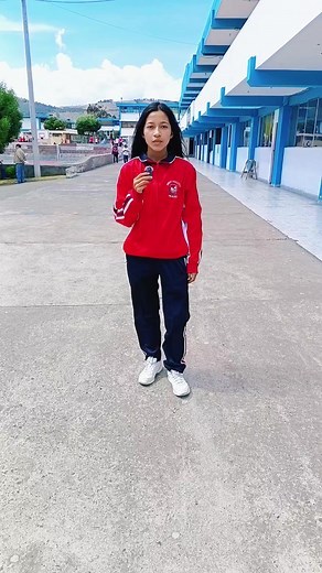 Estudiantes en Pelileo: Seguridad y Prevención