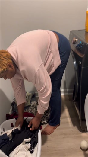 Wavey has many questions 😳 after seeing what he saw in that laundry room 🩲👀 #RoyalandWavey | Royalandwavey