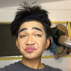 Bretman Rock on Instagram: "Hoetorial part2 Concealer: Tarte Shape Tape Concealer Bake: Laura Mercier and RCMA no color powder @tartecosmetics @lauramercier @rcm_collection"