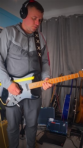 Had to give it a wee polish up, The Wee Barra even played a note 🥲 class #pinkfloyd #cover #familymatters