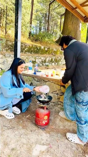 Maggi khani hai kisi ko….😋|| #snappygirls #shimla #shorts #trending