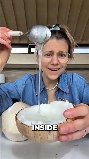 Jelly Inside a Coconut?! 😱