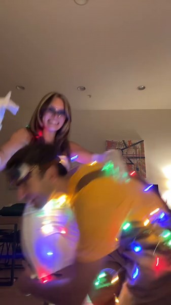 Creative Wall-E Halloween Costume Ideas for Couples