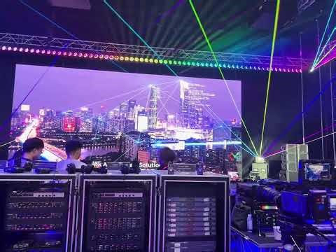 LED screen and projector viewing experience evaluation