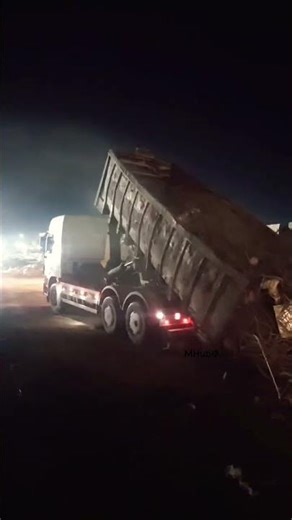 👉 What Happens If This Unloading Goes Wrong? 😱