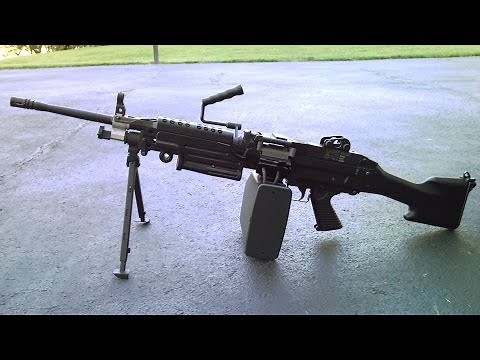 Airsoft A&K M249 MKII S.A.W. Demonstration