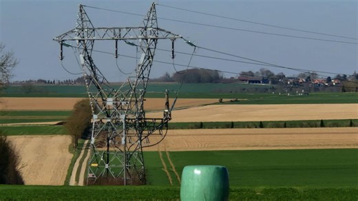 L’indemnité au pylône de la nouvelle ligne à très haute tension Amiens-Petit-Caux loin de plaire aux agriculteurs