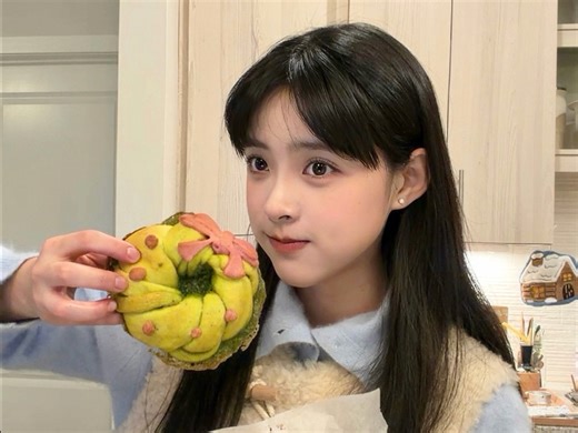 Vlog｜精算打工人的周末🎄做面包/逛超市/Diy