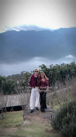 Đi bên nhau kề vai 😎