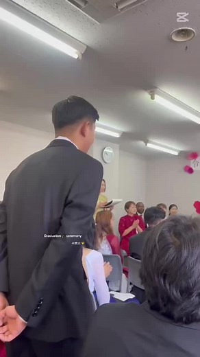 #graduation 👨‍🎓 #卒業式🎓#foryoupage DO YOUR BEST AND NEVER GIVE UP 👍#abroadstudy 😁