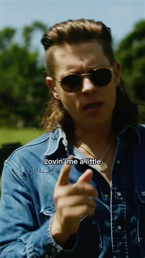 Reckon we can fall in love for the weekend #countrymusic #situationship