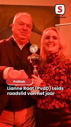 Sleutelstad on Instagram: "Lianne Raat van de Partij voor de Dieren is het Leidse raadslid van het jaar. Dat heeft de jury van de prijs vrijdagavond bekendgemaakt. Traditioneel gebeurde dat op de nieuwjaarsborrel van D66, die dit jaar gehouden werd in Cultuur Café De Leidse Lente. Lees meer op Sleutelstad.nl @lianne_raat @pvddleiden @vvdleiden @maartendecrom @thomasvanhalm @sp_leiden @leidselente @d66leiden #raadslid #raadslidvanhetjaar #nieuws #sleutelstad"