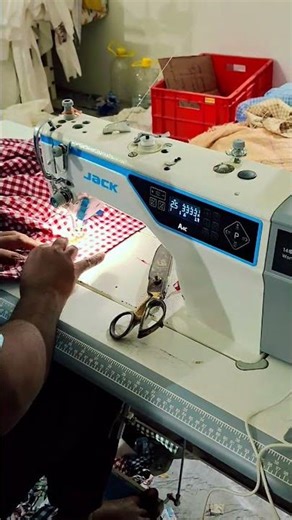 Jack A4C fully automatic ubt machine with auto presher foot lifter#shortsvideo#trending#sewing#viral