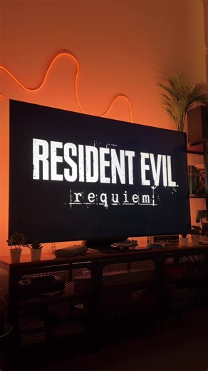 Resident Evil 9: Requiem Capcom has outdone itself. It’s the perfect blend of classic horror from the series and gameplay that keeps you glued to the controller. Leon or Grace? Who do you prefer? Hurry up and play it before someone spoils it for you! #gaming #gamer #videogames #playstation #residentevil9