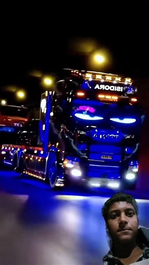 #viral #trending LED MATRIX PANEL#automobile#thetransitprodigy#ledlights#trucking#flexibleled#lux🤯🤯