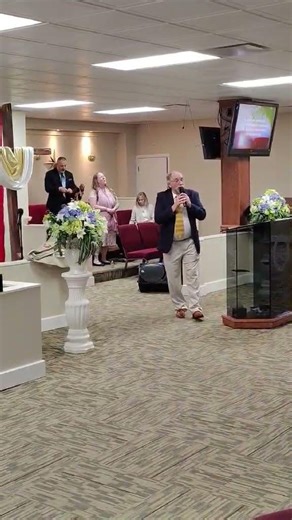 Remembrance → Worship → Communion ✝️Just a small moment from worship yesterday.