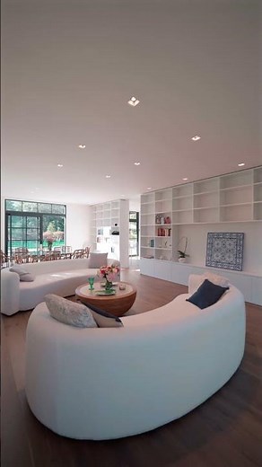 15 Atterbury Rd, Southampton NY