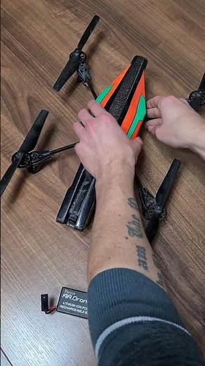 Preparing your Parrot AR Drone 2.0 for flight 🔥😯 #shorts #parrot #drone #viral