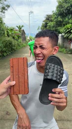 Ghép Đồ Vật Giống Nhau Cùng Cô Gái May Mắn