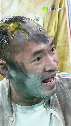 "Uncle" Tiến Luật clashes with "troublemaker" Lyly