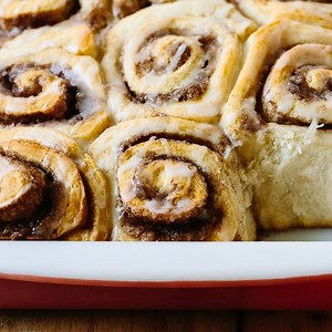 These are, hands-down, the easiest cinnamon rolls ever. BOOKMARK IT: https://www.thekitchn.com/how-to-make-the-easiest-cinnamon-rolls-235030?utm_source=facebook&utm_medium=social&utm_campaign=managed&utm_content=video | The Kitchn